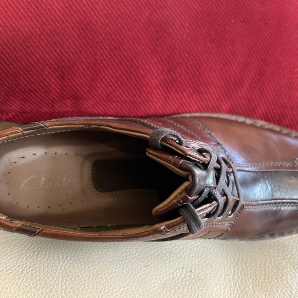 CLARKS- (NEVER WORN) Leather Shoes - Picture 8 of 8